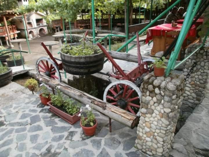 Хотел Механа Воденицата Zlatkov Chiflik Exterior foto