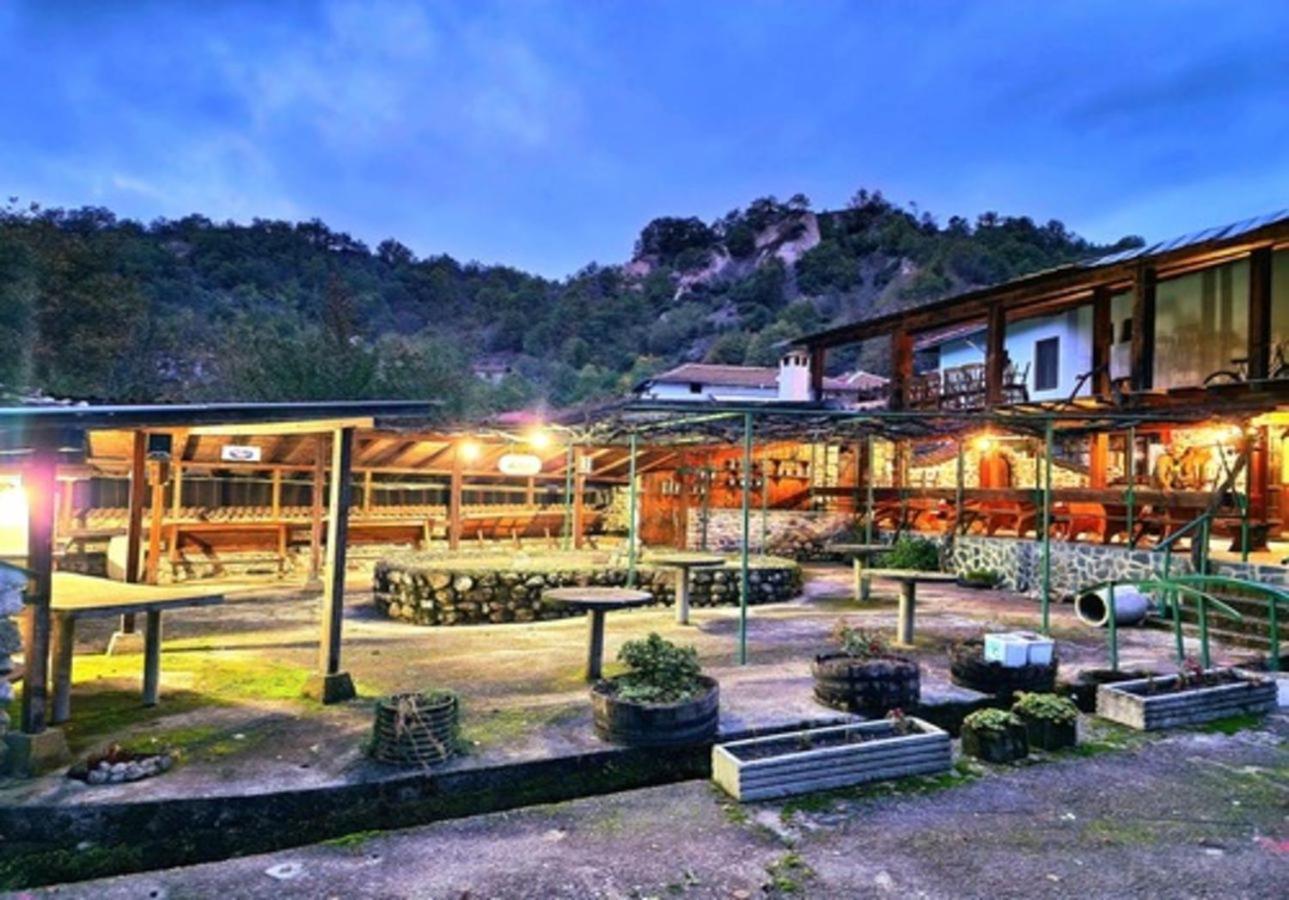 Хотел Механа Воденицата Zlatkov Chiflik Exterior foto